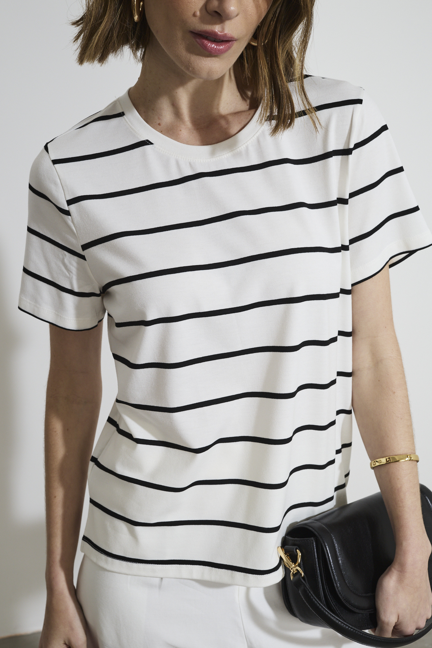 Camiseta Solar Preto/Off