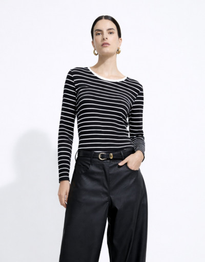 Blusa Reta Malha Boston Preto