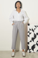 Calça Best-Seller Alfaiataria Versailles Cinza Risca de Giz