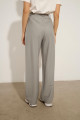 Calça Reta Alfaiataria Cannes Risca de Giz Chumbo