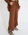 Calça Reta Amarração Cami Chocolate Suíço