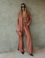 Top Cropped Orbe Amêndoa